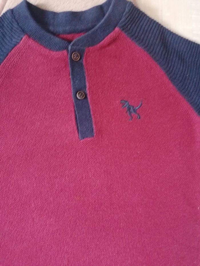 Pull léger 5 ans qui taille un peu grand - photo numéro 2