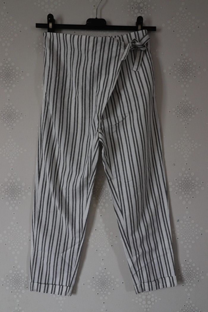 D1798 - pantalon fille taille 10 ans