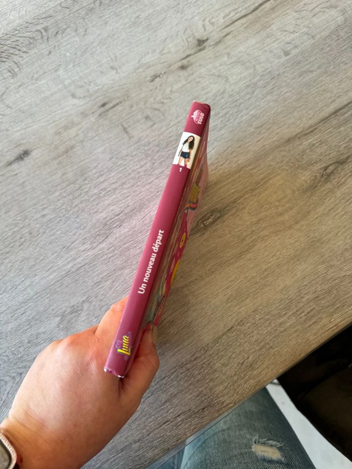 Livre la bibliothèque rose soy Luna un nouveau départ - photo numéro 2