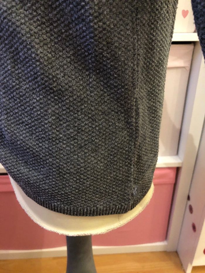 Gilet gris - photo numéro 3