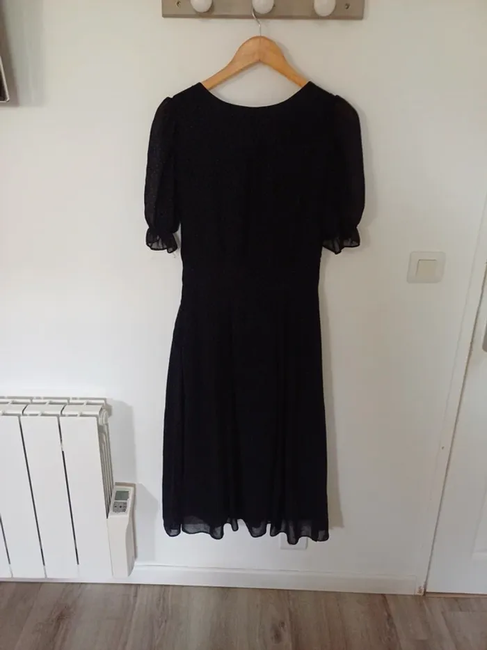Robe à pois longueur mi mollets - photo numéro 3