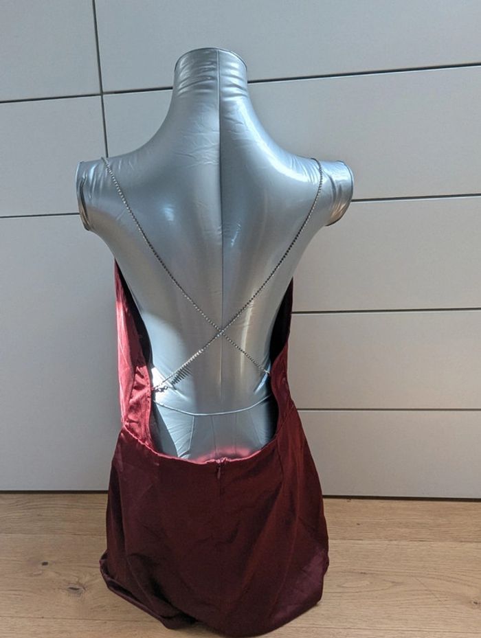 Robe rouge - photo numéro 2