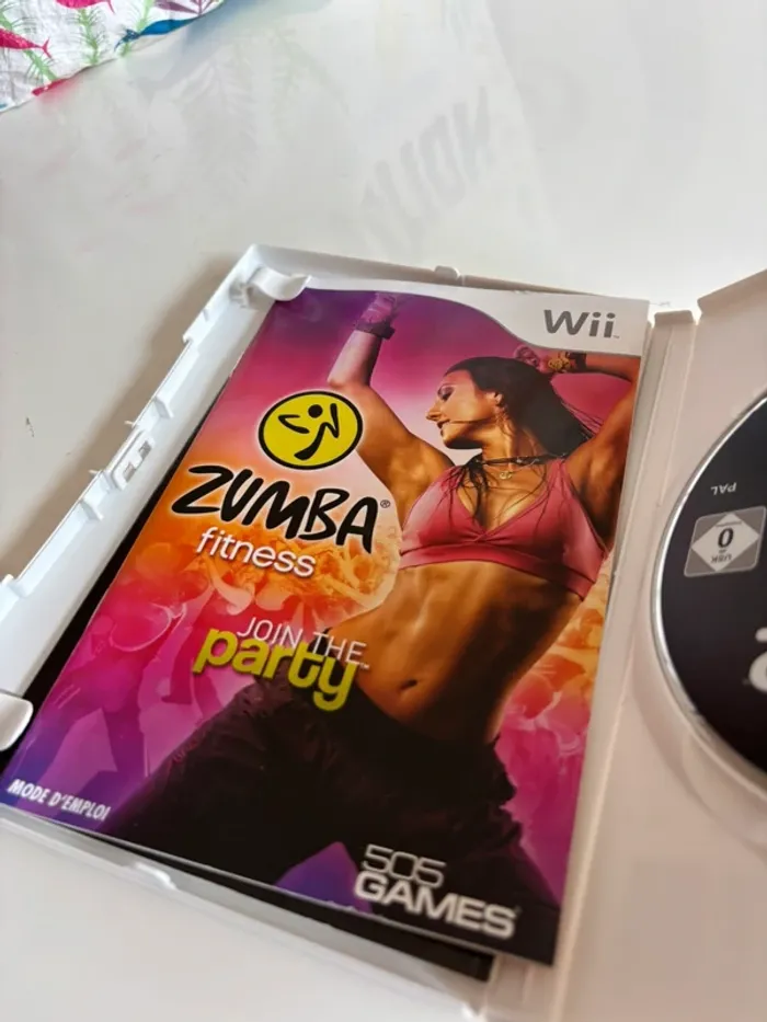 Jeux Zumba - nitendo WII - photo numéro 2