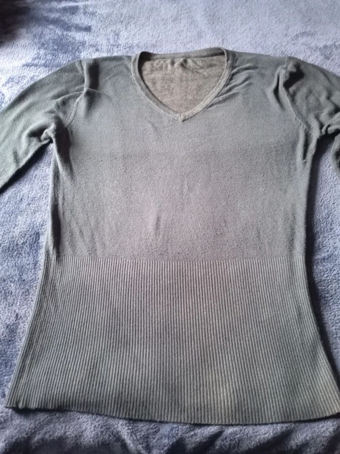 Pull col vu taille 42/44 - photo numéro 2