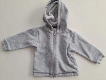 Gilet zippé capuche