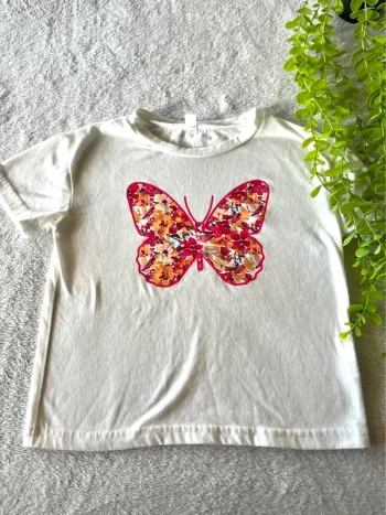 Très jolie tee shirt à courte manche petite fille