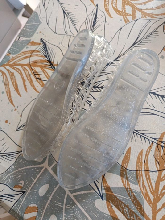 Chaussures plastiques aquatiques 33/34 - photo numéro 2