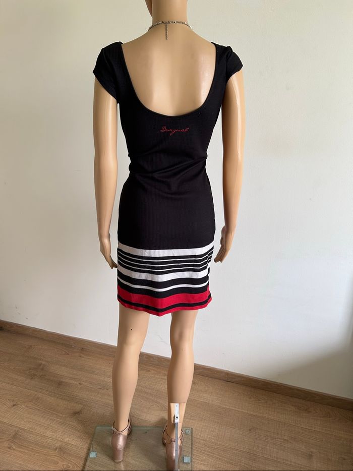 Robe noire et imprimée à manches courtes Desigual taille S TBE - photo numéro 6