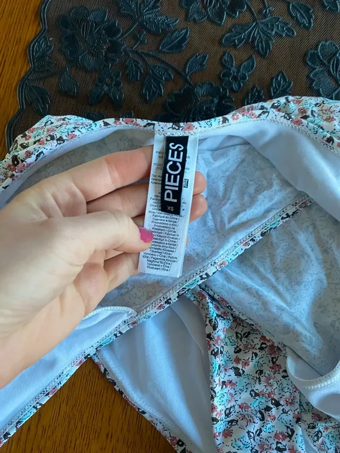 Maillot de bain 1 pièce - photo numéro 2