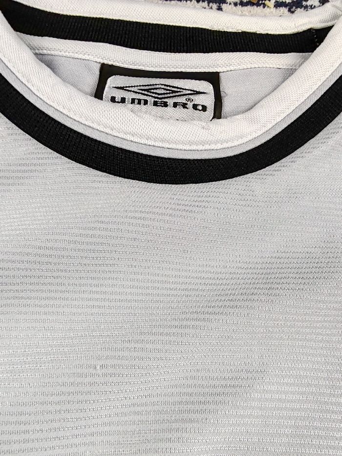 T-shirt UMBRO années 2000, style football, taille XL - photo numéro 4