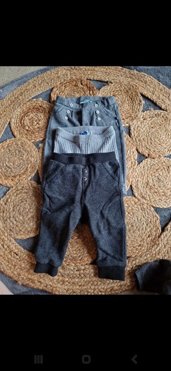 Lot 3 pantalons 6 mois