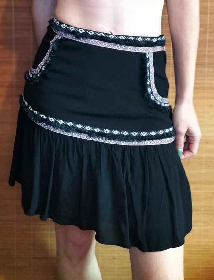 Jupe à volants Naf Naf Taille 36 - photo numéro 3