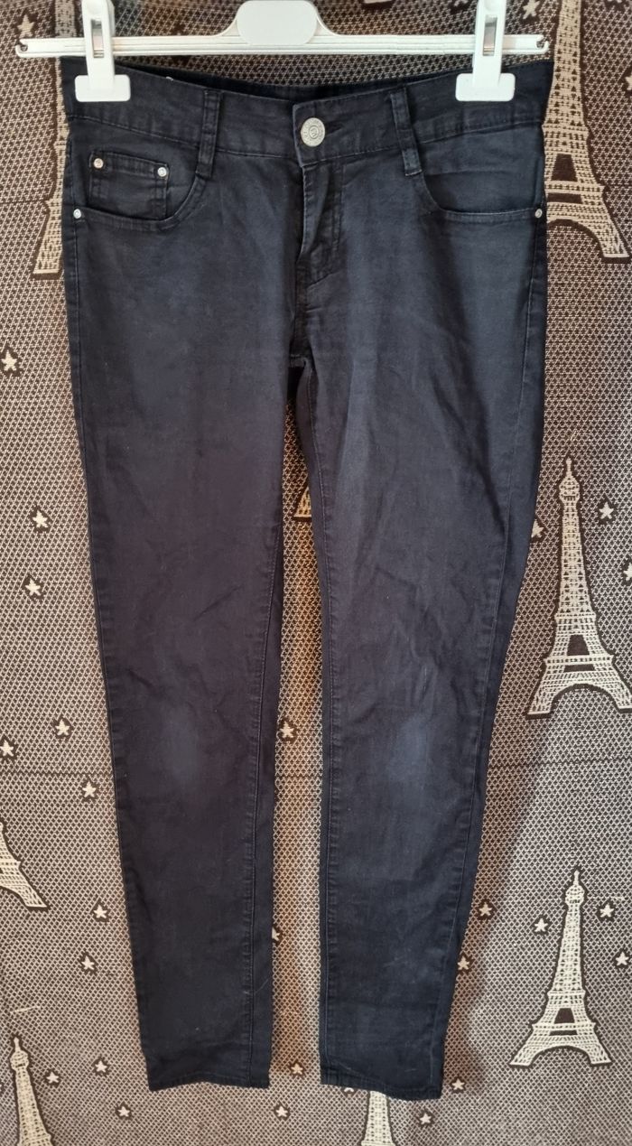 Jean noir taille 40