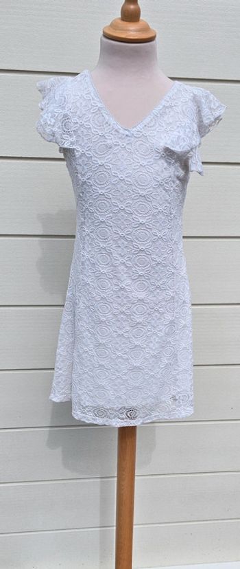 Robe en dentelle 8 ans