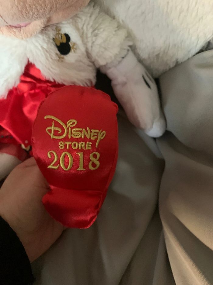 Peluche Minnie disneystore 2018 - photo numéro 3