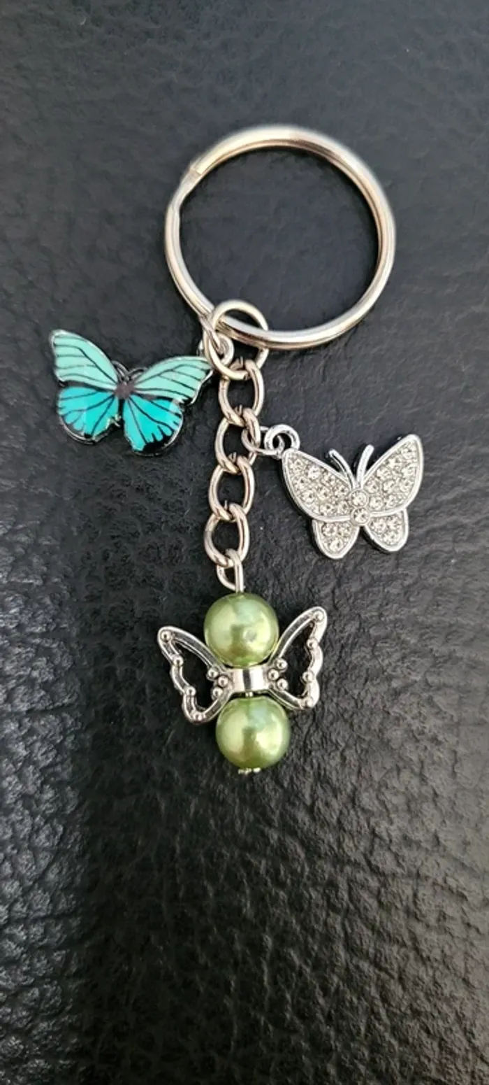 Porte-clés ange gardien et papillons - photo numéro 2
