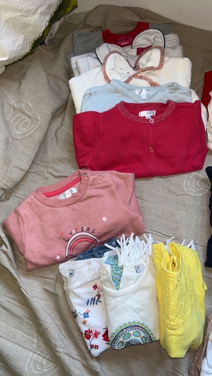 Lots vêtements bébé 6 Mois - photo numéro 2