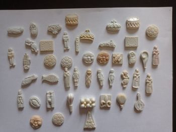 Lot de 40 fèves blanches en céramique