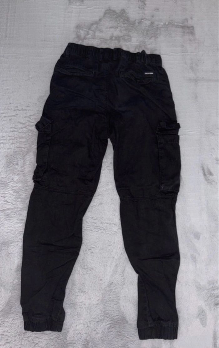 Cargo noir - photo numéro 3
