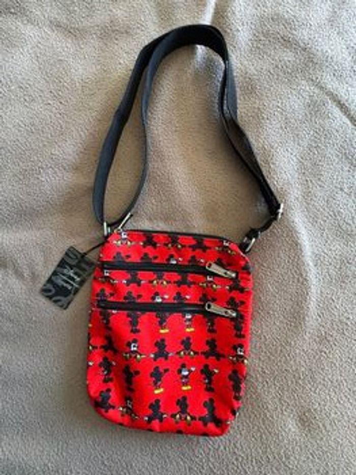 Sacoche à bandoulière Disney loungefly Mickey mouse - photo numéro 2