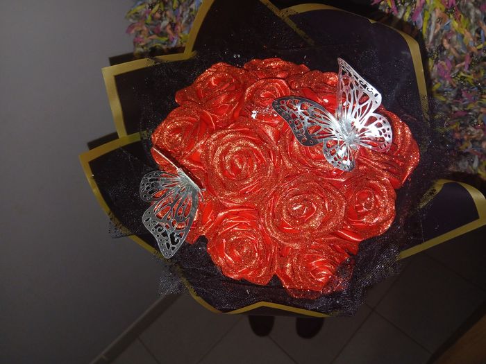 Magnifique rose rouge paillettes  fait main - photo numéro 2