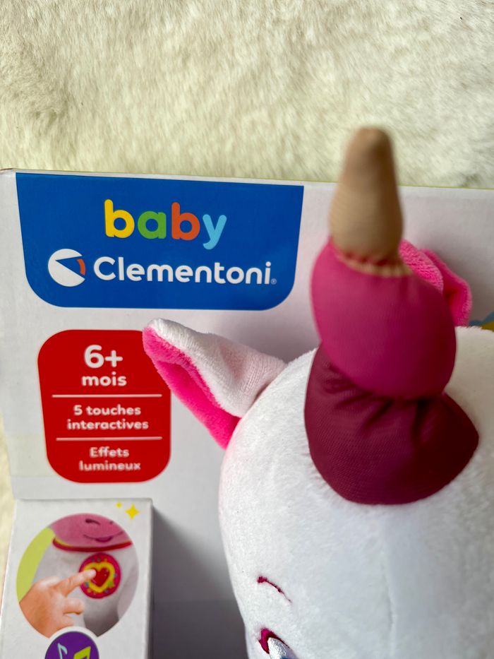 Baby Clementoni ma douce licorne interactive - photo numéro 3