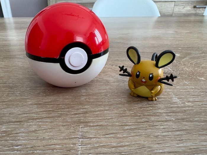 Figurine Pokémon tomy dedenne