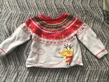 Jolie Pull taille 18 mois 