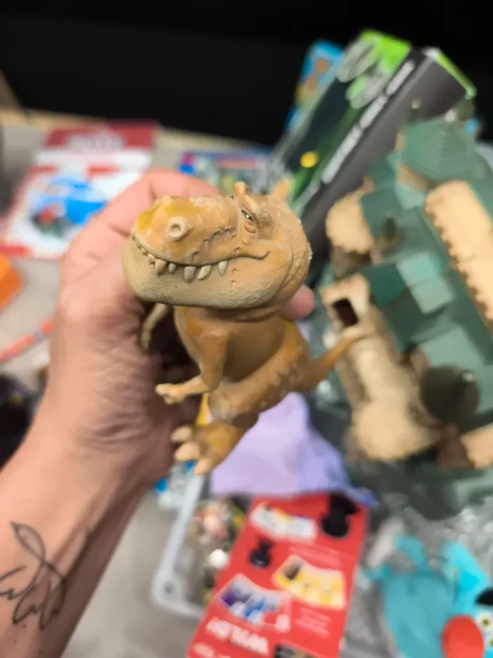 Bully bullyland Disney Pixar dino dinosaure dinosaur voyage d'arlo Travel figurine figure handpaint - photo numéro 3