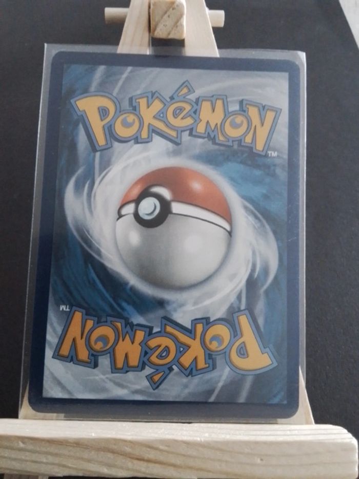 Carte Pokémon Nénupiot 32/203 - photo numéro 2