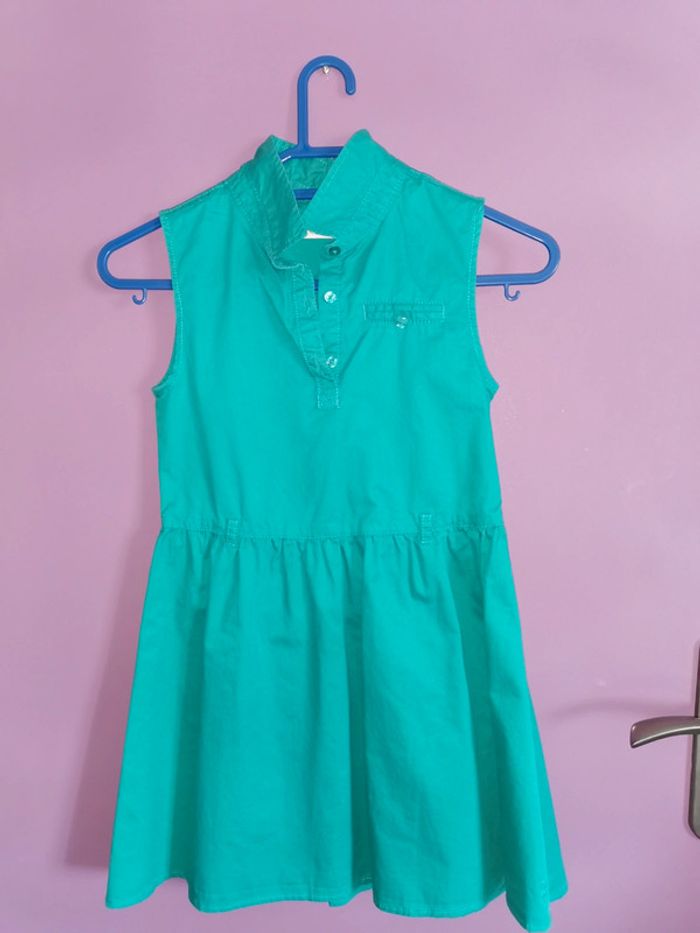 Robe sans manches