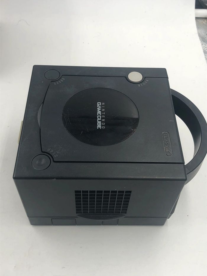 Console de jeu vidéo Nintendo Game Cube - photo numéro 9