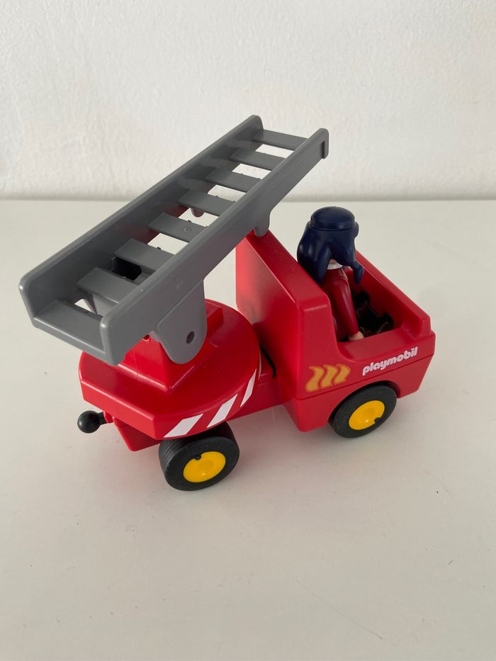 Camion pompier Playmobil ancien - photo numéro 2