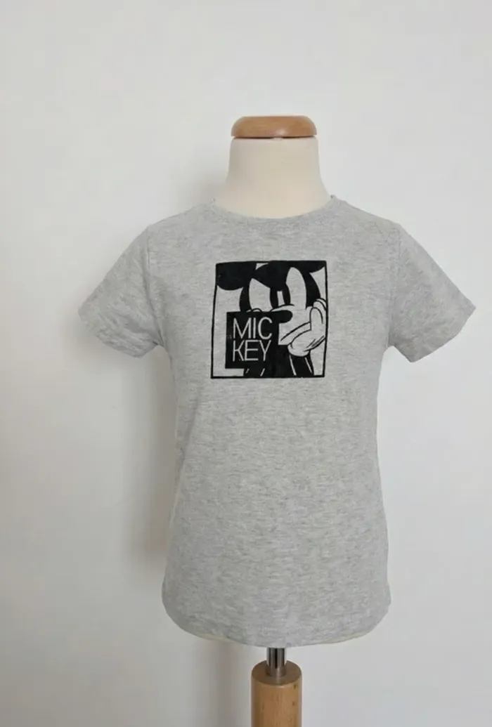 T-shirt Disney Mickey Mouse Gris - 5 Ans (110 cm) - Taché / Pour jouer