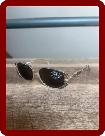 Lunette de soleil Givenchy verre ovale année 2000’ branches fines