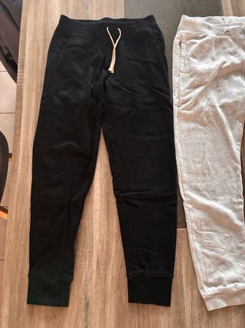 Lot de 2 joggings 10/12 ans Kiabi et h&m