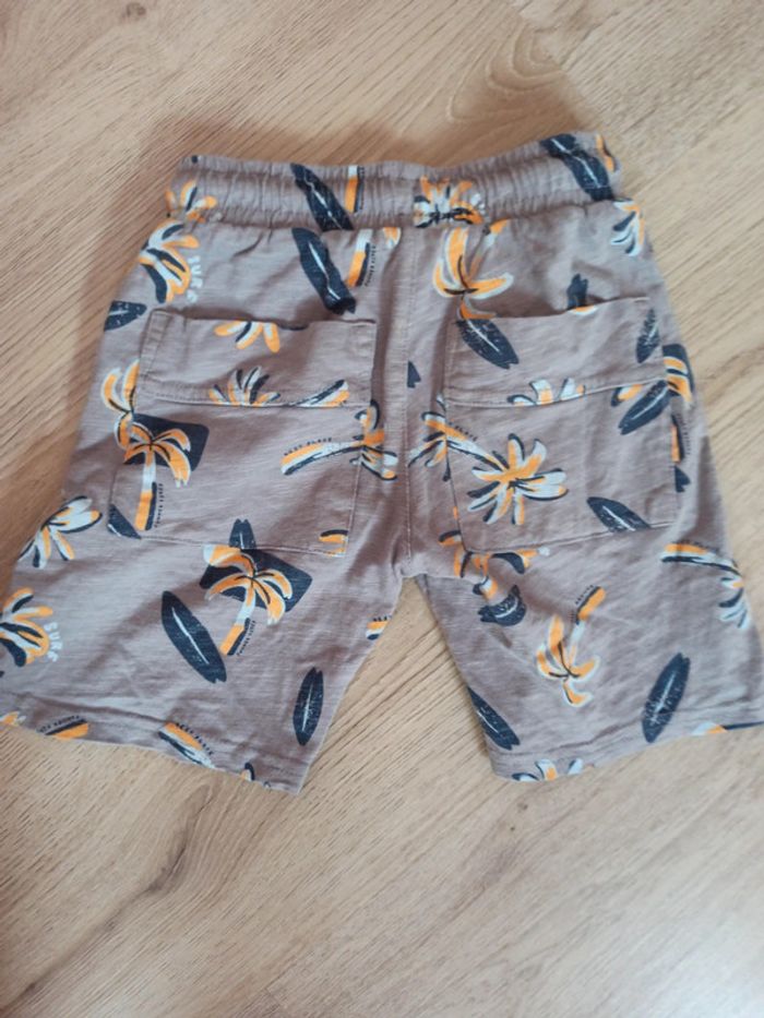 Short Kiabi 5 ans - photo numéro 3