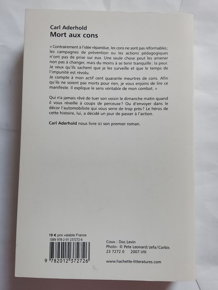 Mort aux cons. Carl Aderhold - photo numéro 2