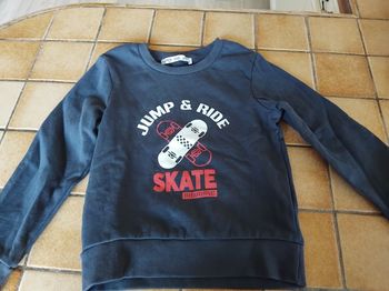 Pull Taille 6ans 