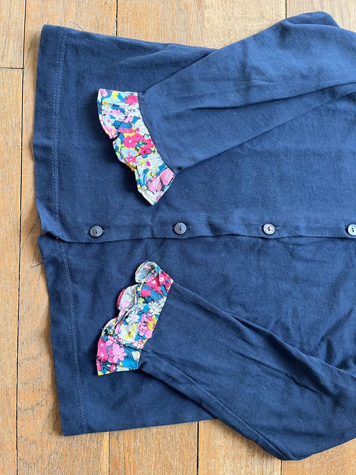 Tee-shirt marine et liberty Jacadi 5 ans - photo numéro 2