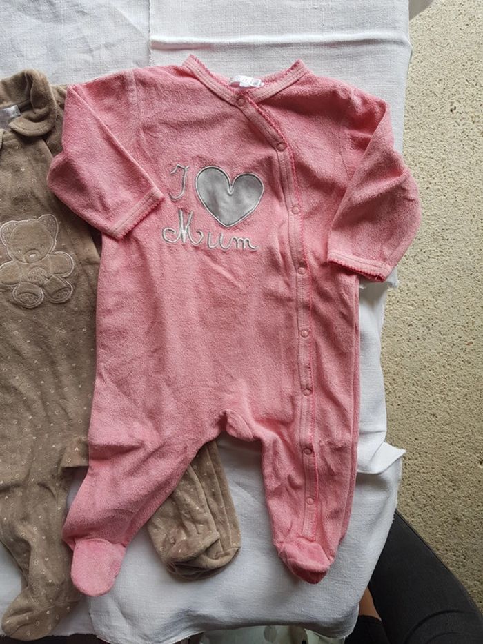 Pyjamas - photo numéro 2