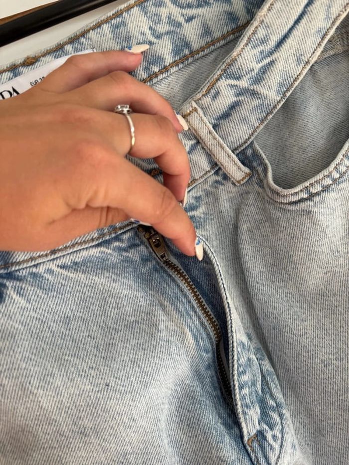 Jean bleu clair jambes larges atypique sans poches Zara taille 38 - photo numéro 6