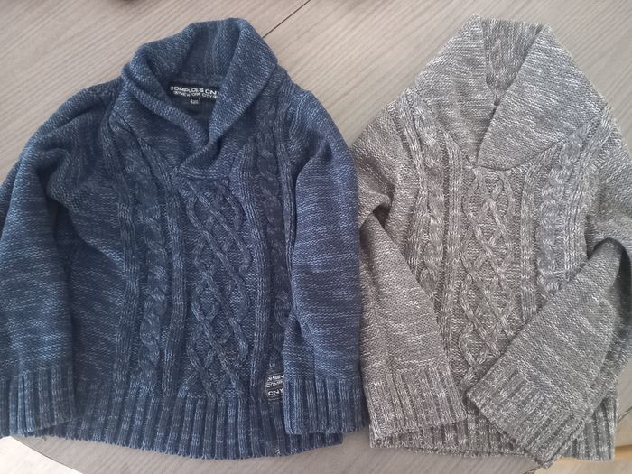 Lot de 2 pulls enfants dès 3 à 4 ans