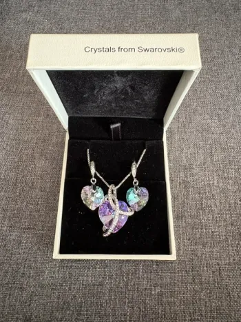 Parure Collier boucles d’oreilles