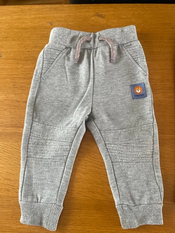 Lot 4 pantalon coton garçon 12 mois - photo numéro 4