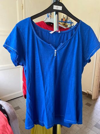 Teeshirt bleu taille 42