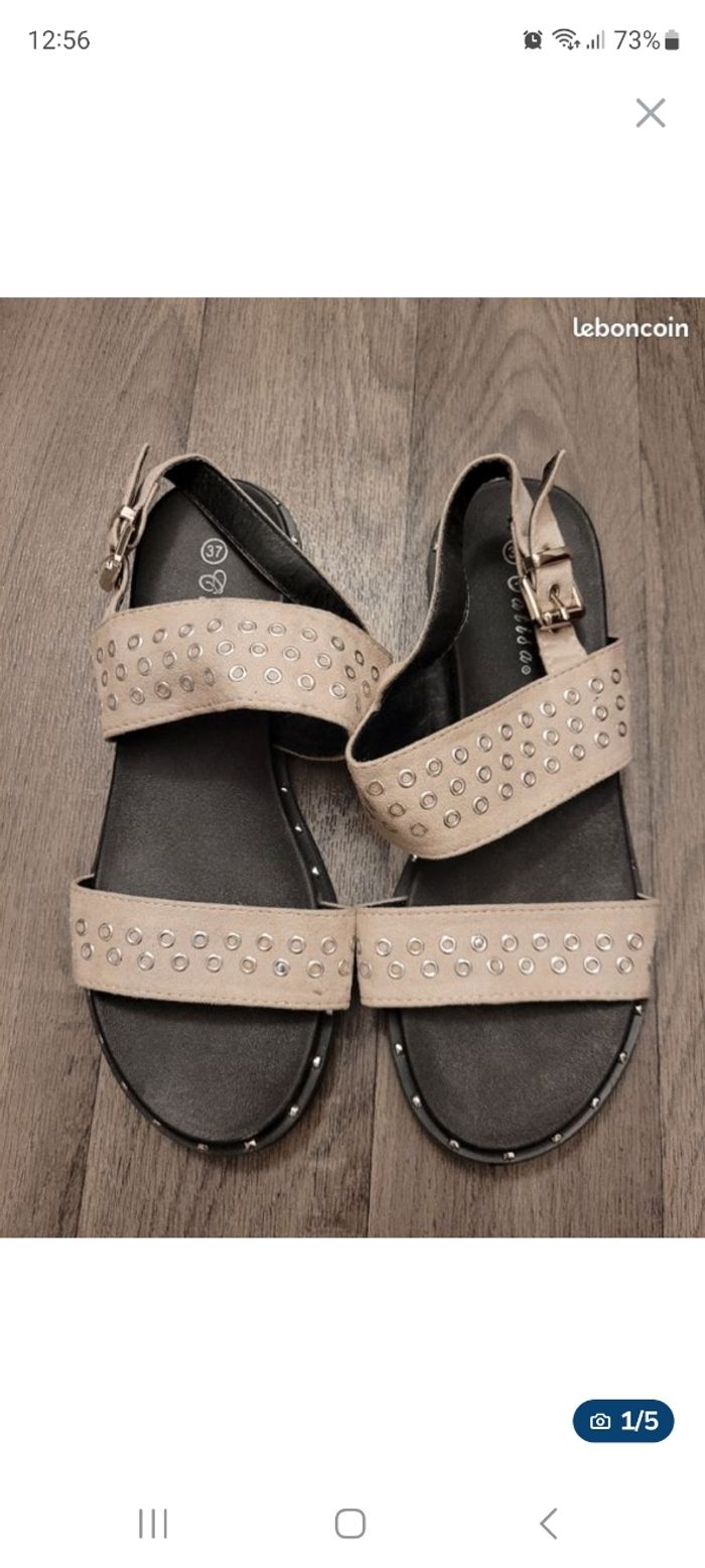 Paire de sandales beige Clarosa-Pointure 37