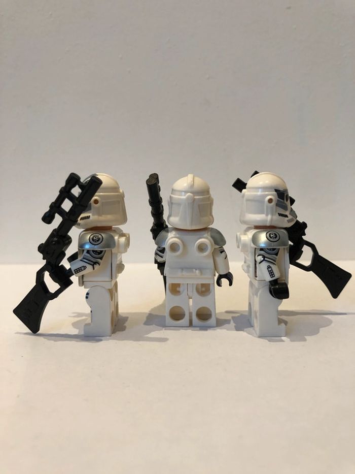 Figurine type lego 4 clones blancs. Star Wars - photo numéro 2