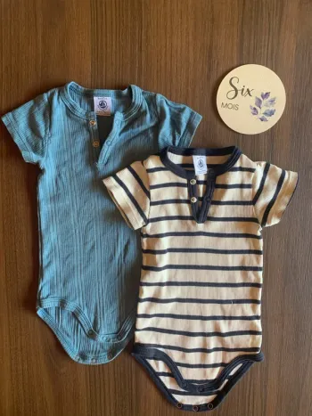 Lot bodies Petit Bateau 6 mois
