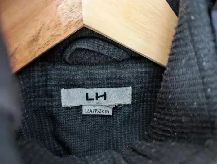 Doudoune Grise/ Noire bien chaude - photo numéro 2